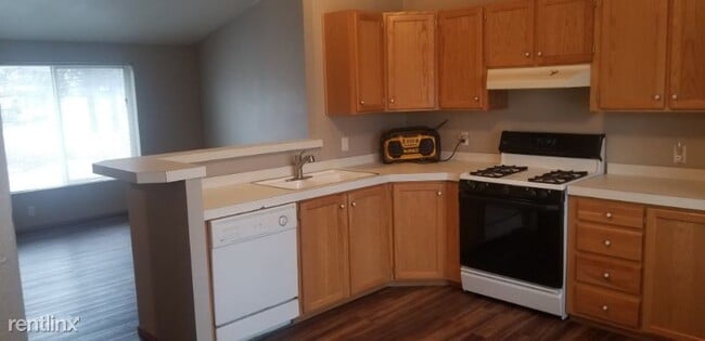 Building Photo - 3 br, 1 bath Mobile Home - 1010 - B  Conra...