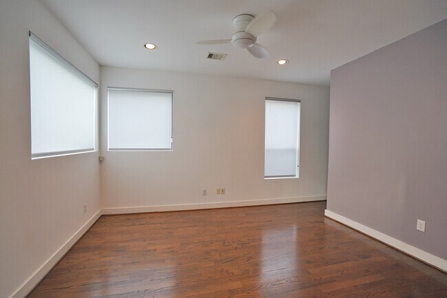 Foto del edificio - 4611 Austin St