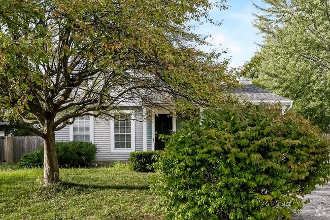 Building Photo - 6208 Glencairn Cir