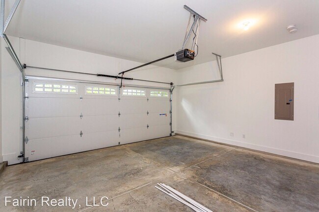 Building Photo - 3 br, 2 bath House - 4025 Ashley Drive