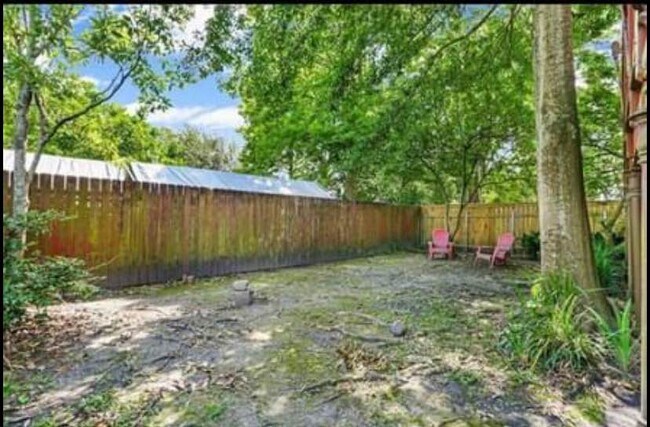 Back Yard - 7927 Oak St