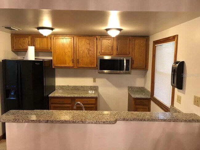 Foto del edificio - 758 N Westmoreland Dr