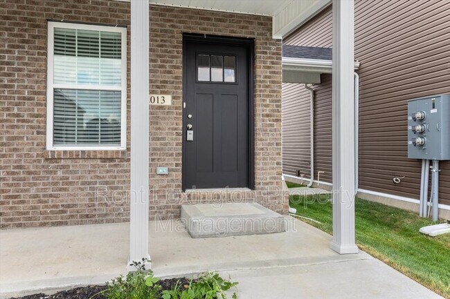 Building Photo - 2013 Dolly Dr