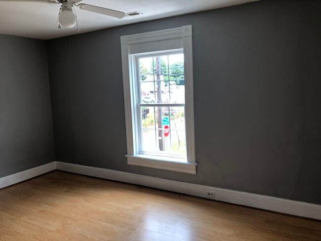 Building Photo - 258 Munford St