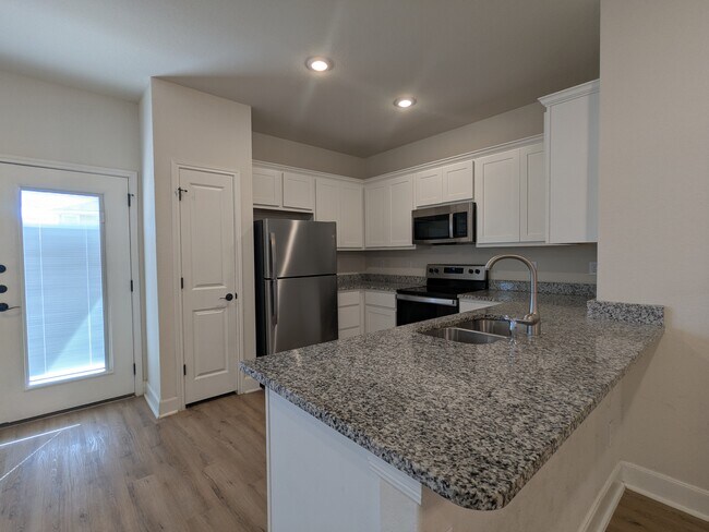 Cocina - 7613 Agave Bnd