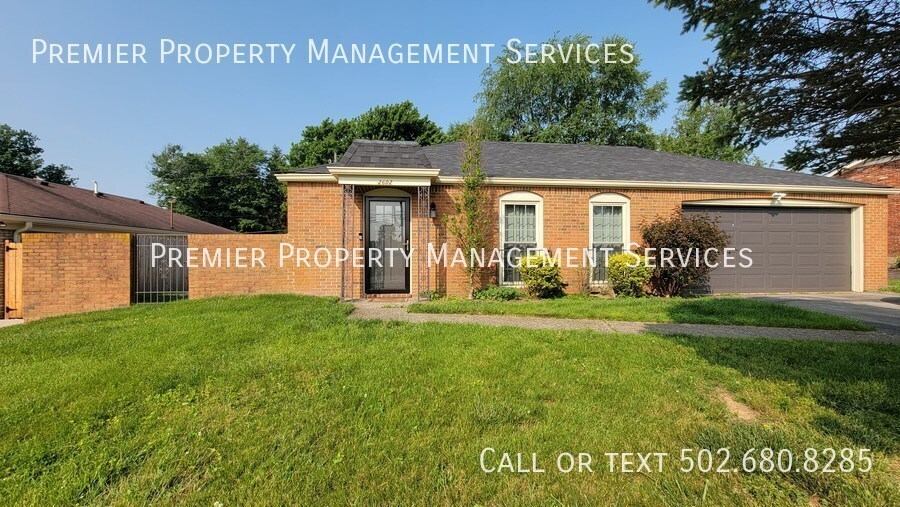 Primary Photo - Beautiful 3 Bed 2 Bath Split Ranch Close T...