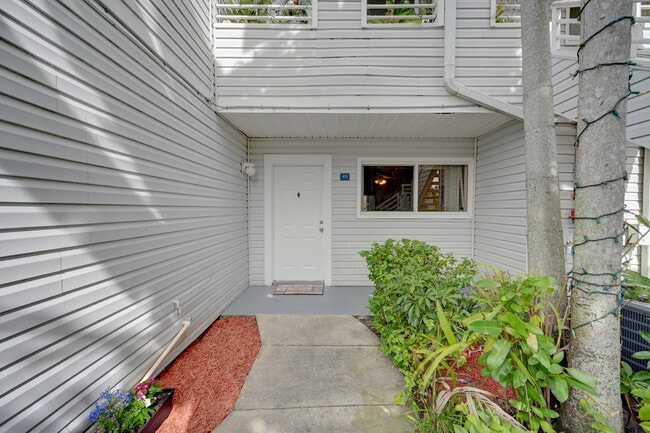 Building Photo - 3453 NW 44th St