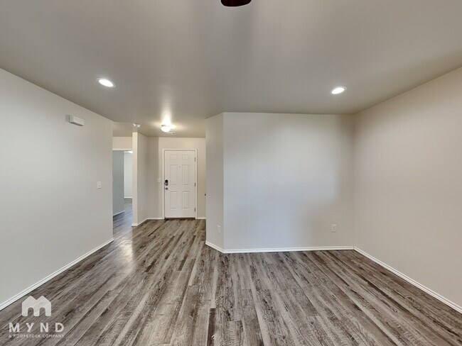 Foto del edificio - 12101 Jude Way