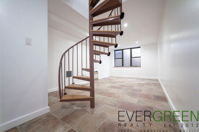 Foto del edificio - 218 Withers St