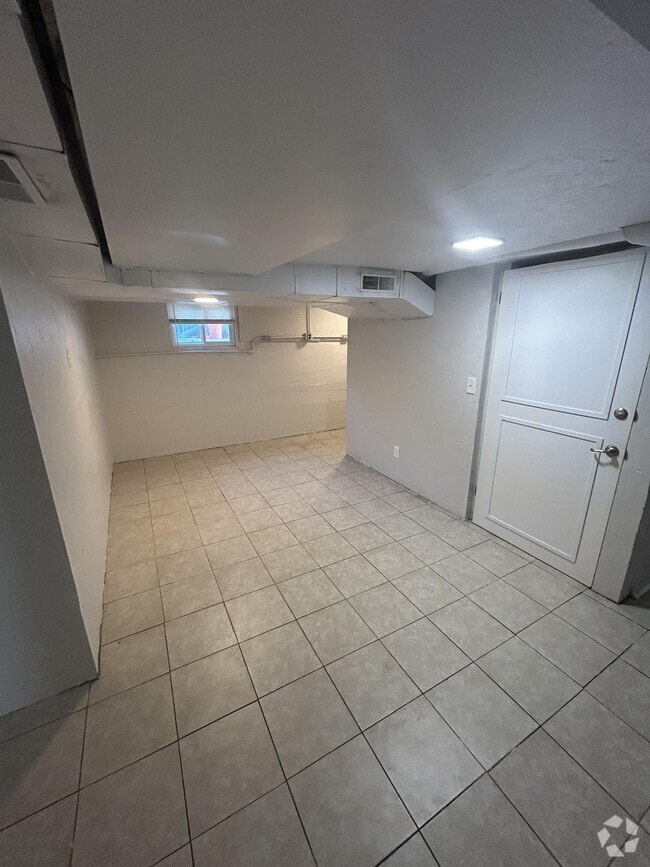 Building Photo - 1815 3rd St S