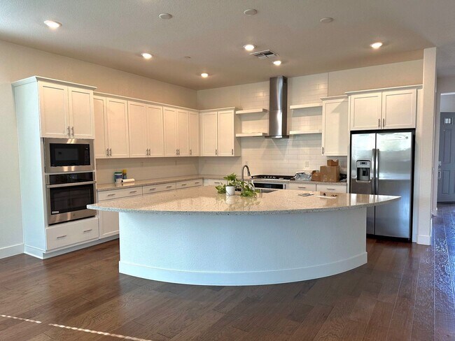 Foto del edificio - Fabulous Single Story Spring Lake Home