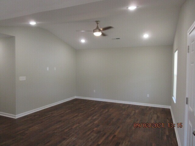 Foto del edificio - 1405 Louise St NE
