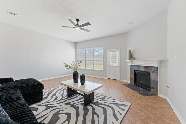 Foto del edificio - 8523 Sweetstone Field Ct