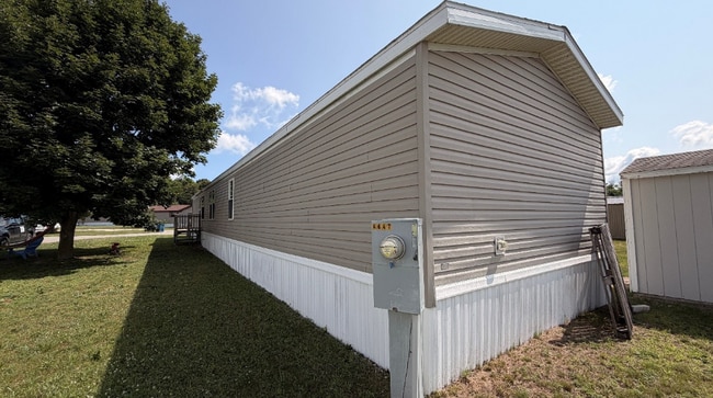 Building Photo - 4647 Iris Ln