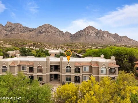 Foto del edificio - 1500 E Pusch Wilderness Dr