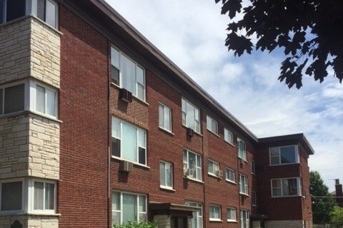 front of building - 7211 Division St