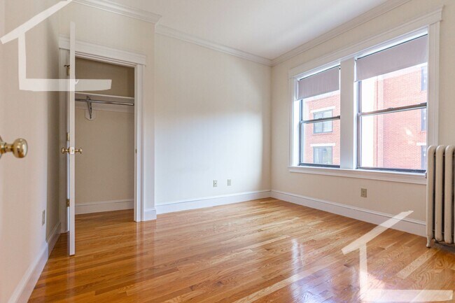 Foto del edificio - 1332 Commonwealth Ave