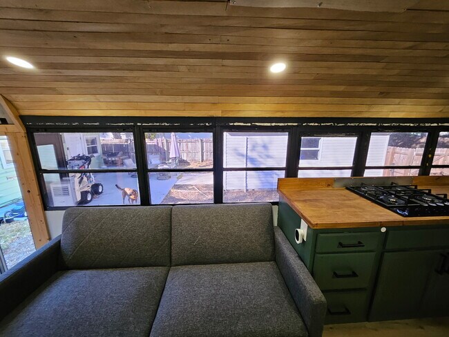 sofá cama convertible - 2450 44th St S