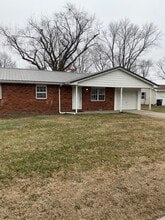 Building Photo - 13 Independence Dr