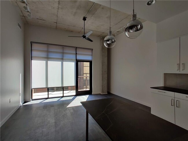 Foto del edificio - 1501 E 4th St