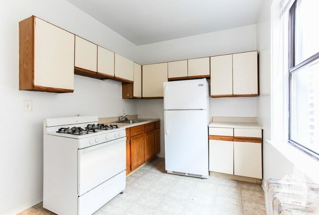Foto del edificio - 1530 N Kedzie Ave