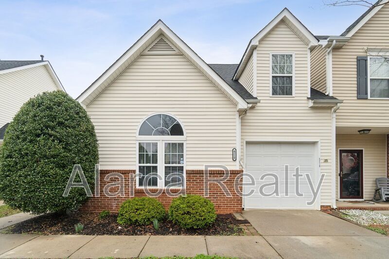 Primary Photo - 4218 Amherst Villa Ct