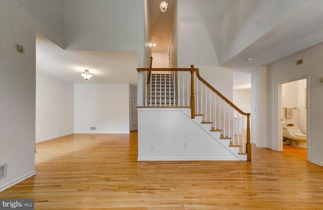 Foto del edificio - 27 Stonewall Cir