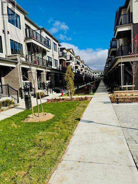 Building Photo - 117 Matawin Ln