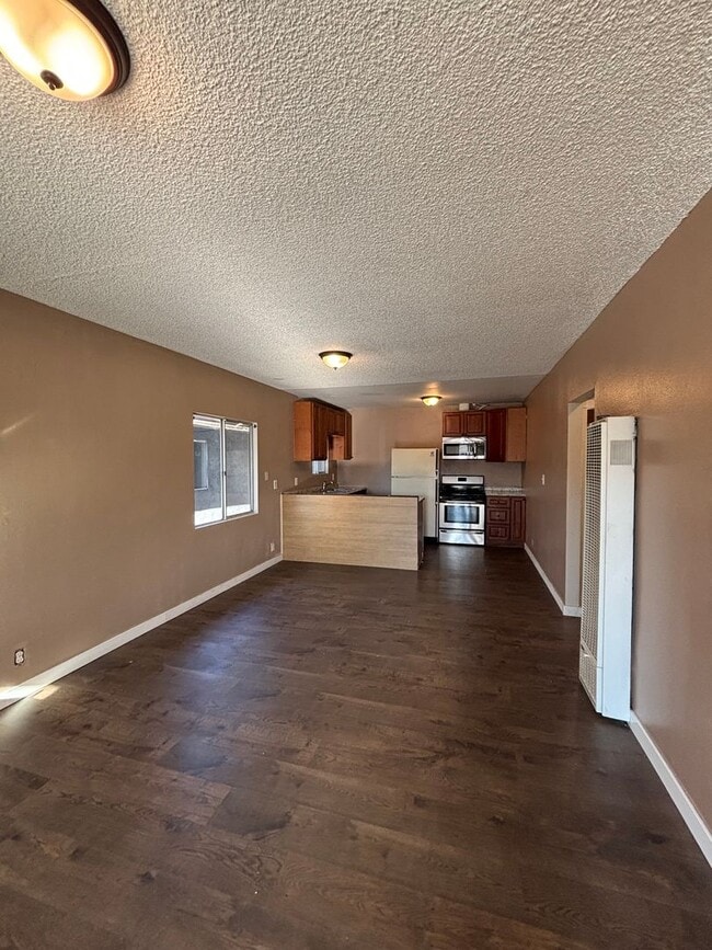 Building Photo - 621 66th St