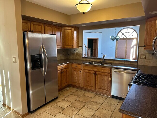 Building Photo - 124 Pack Ct