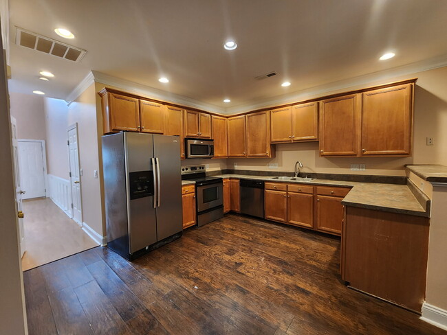 Foto del edificio - 4404 Piedmont Trace Dr