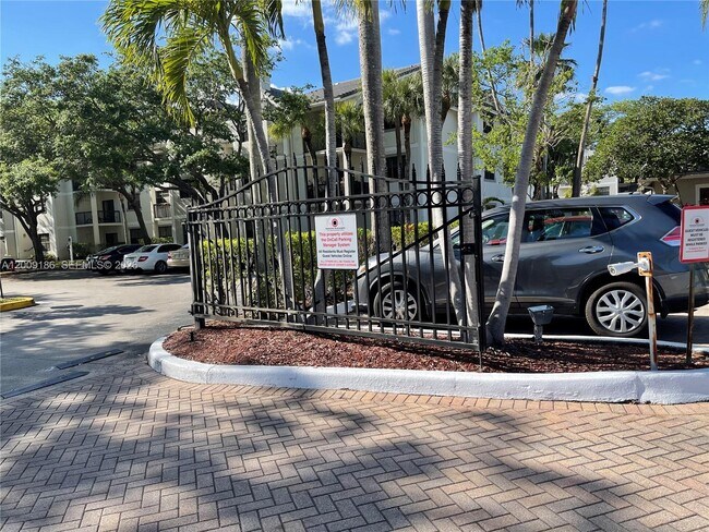 Foto del edificio - 11211 W Atlantic Blvd