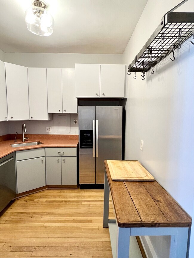 Building Photo - 3420 16th St NW