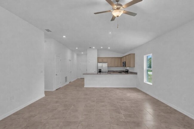 Building Photo - 2401 Jupiter Blvd SW