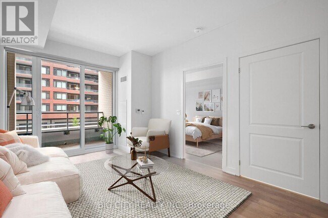 Photo du bâtiment - 100 Eagle Rock Way