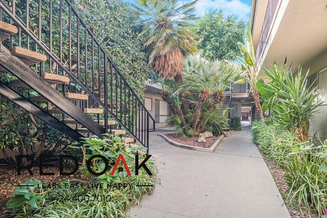 Foto del edificio - 517 Raymond Ave