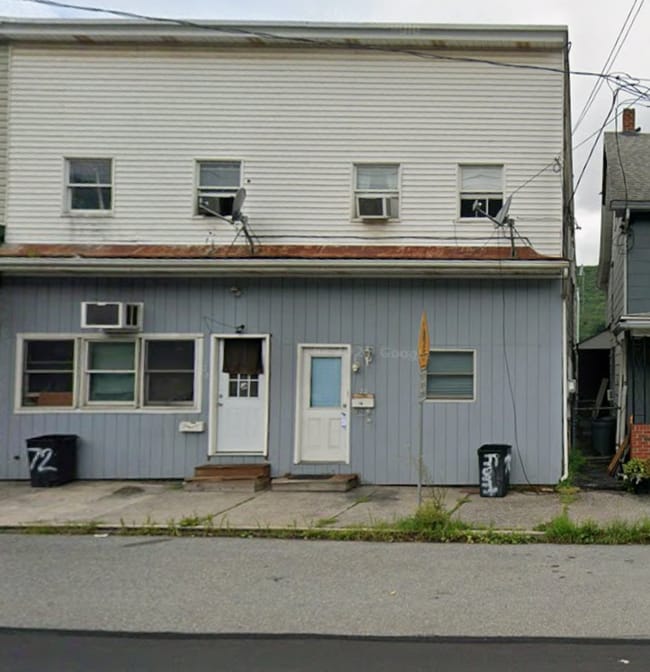 Building Photo - 70-72-72 W Catawissa St