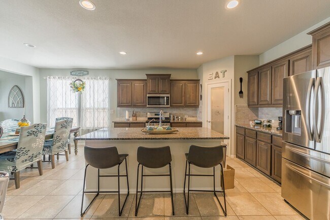 Foto del edificio - 6825 Jamestown St