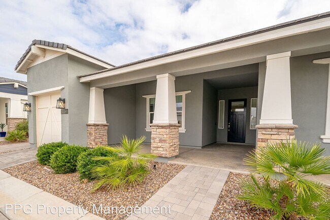 Foto del edificio - 3 br, 2.5 bath House - 11203 N Northfield St