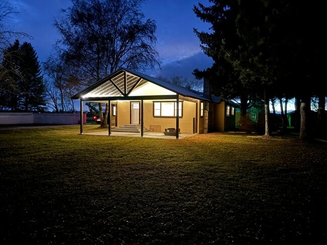 Building Photo - 4801 S 4300 W