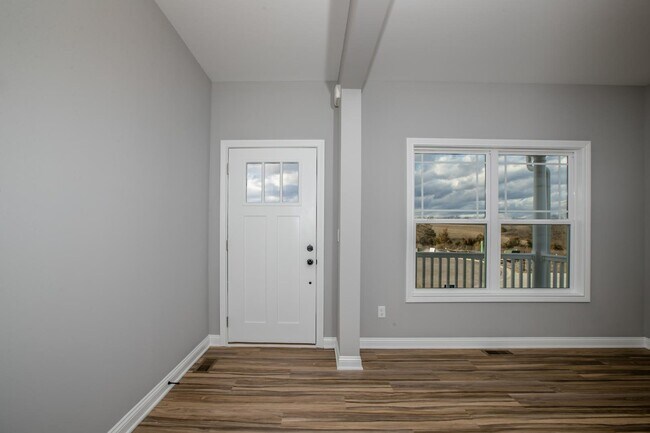 Foto del edificio - 928 Camden Ct
