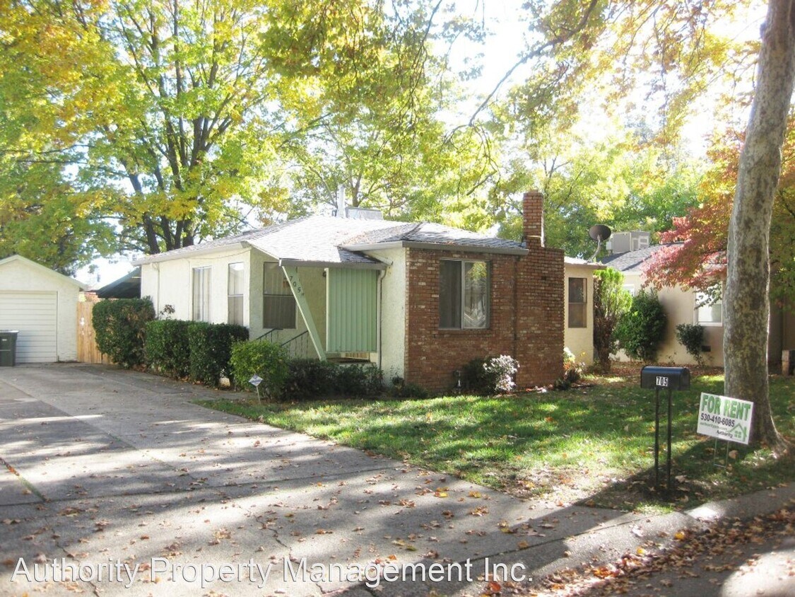 Primary Photo - 2 br, 2 bath House - 705 Loma St.