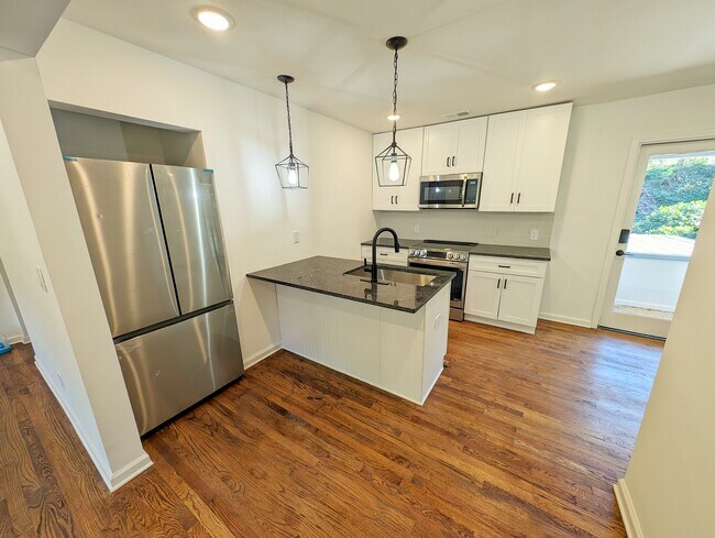 Foto del edificio - 1260 Calhoun Terrace SW