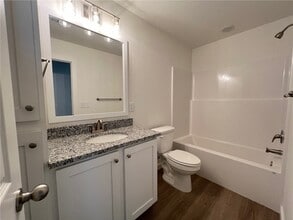 Building Photo - 618 NW 68th Ave