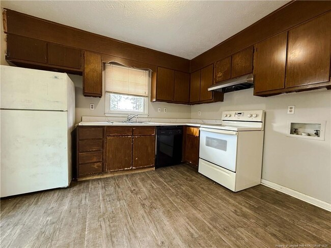 Building Photo - 1174 Andrews Rd