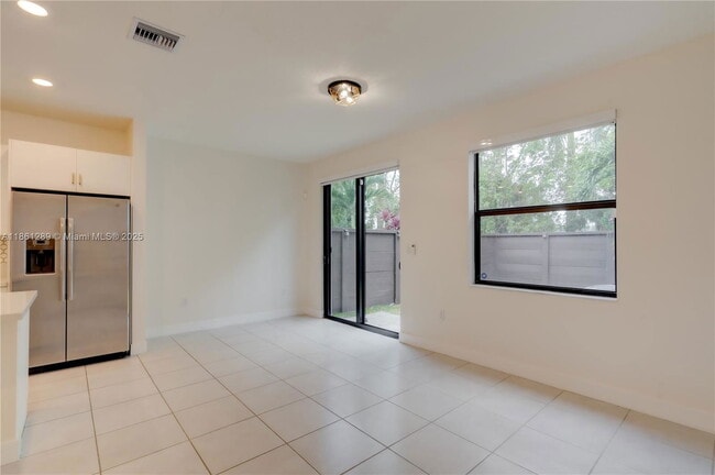 Foto del edificio - 15826 NW 91st Ave