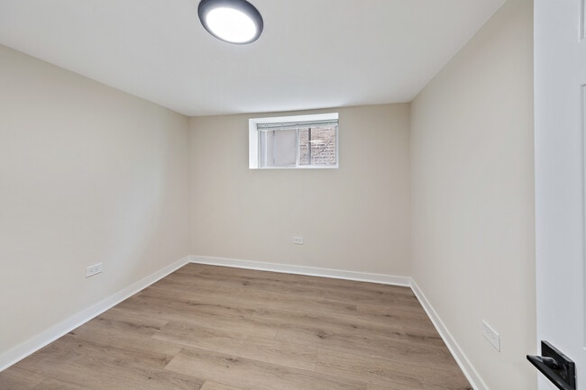 Foto del edificio - 4737 N Kildare Ave