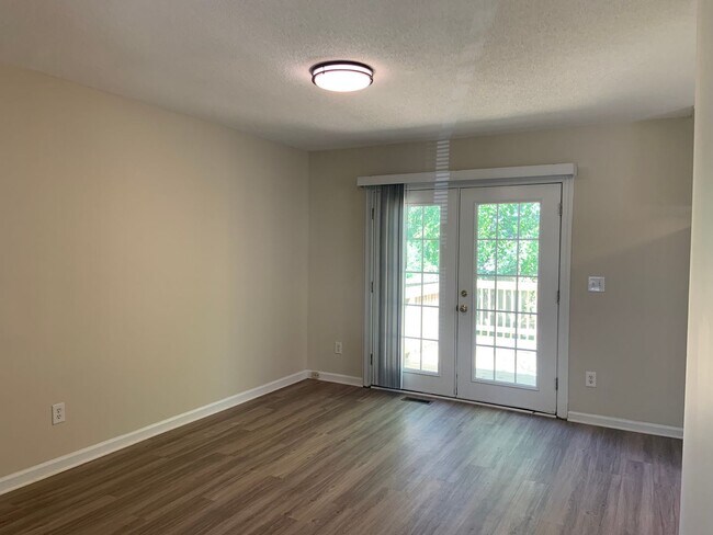 Foto del edificio - 3 BR, 1.5 BA house near Moses Cone