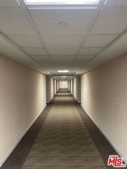 Foto del edificio - 600 W 9th St