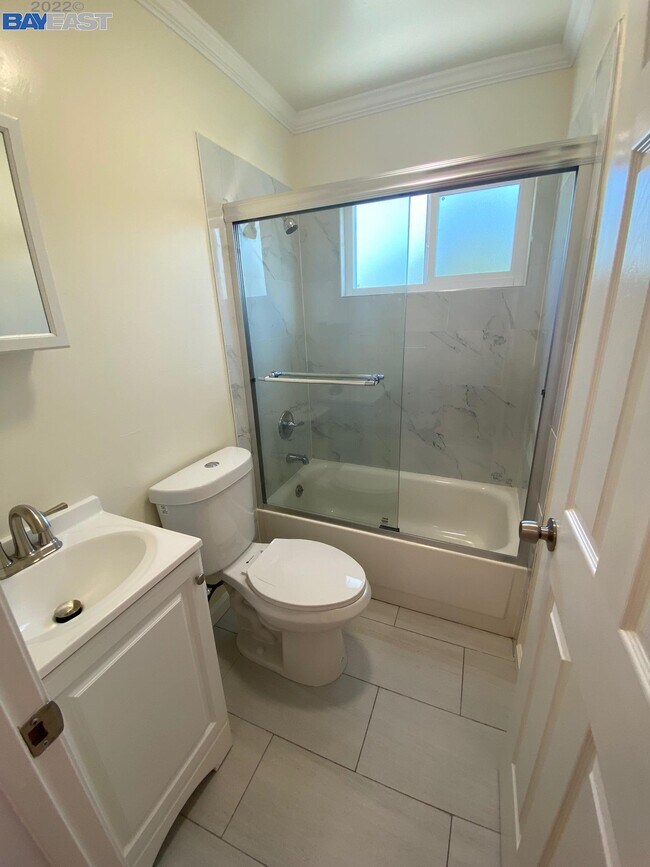 Foto del edificio - 820 Island Dr